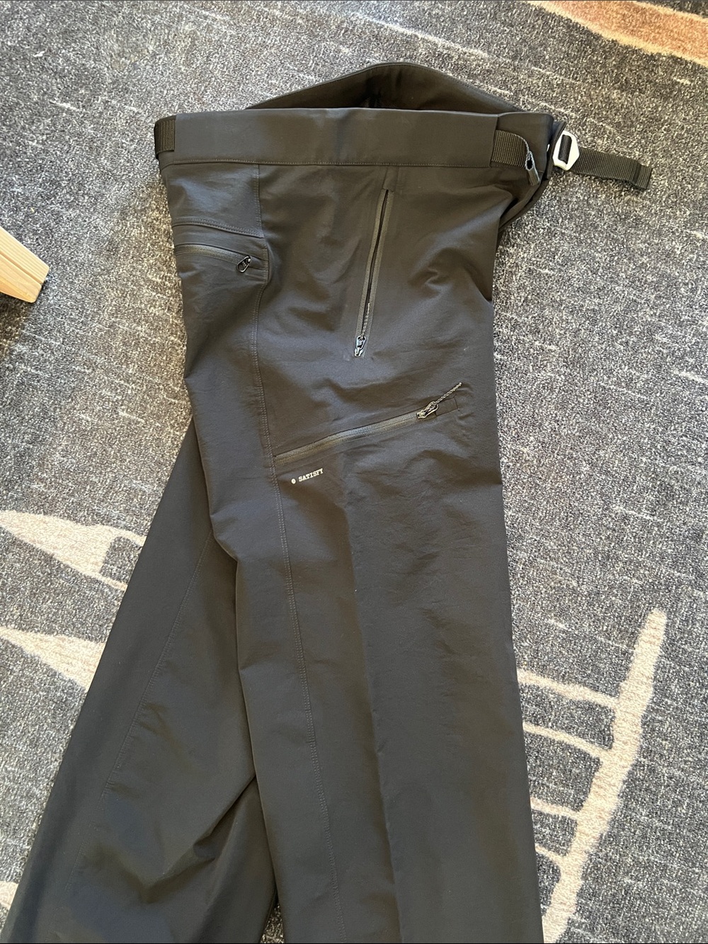SATISFY PEACESHELL SOLOTEX PANTS BLACK SMALL MENS - Picture 4 of 15